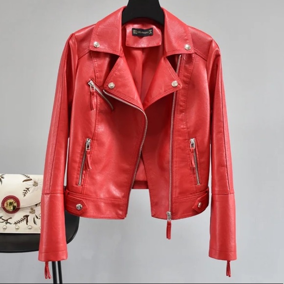 Jackets & Blazers - ☘️SALE☘️Vegan leather women’s short moto jacket